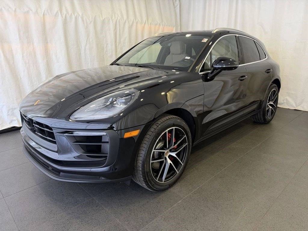 New 2026 Porsche Macan SUV