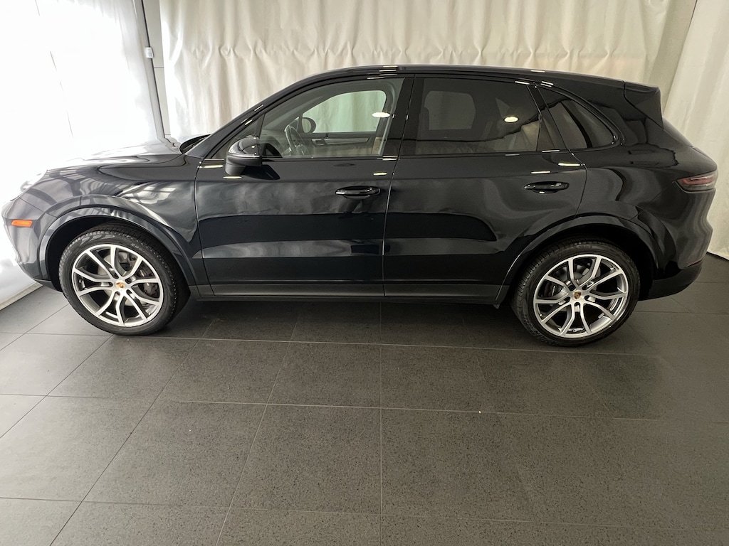Certified 2022 Porsche Cayenne Platinum Edition SUV