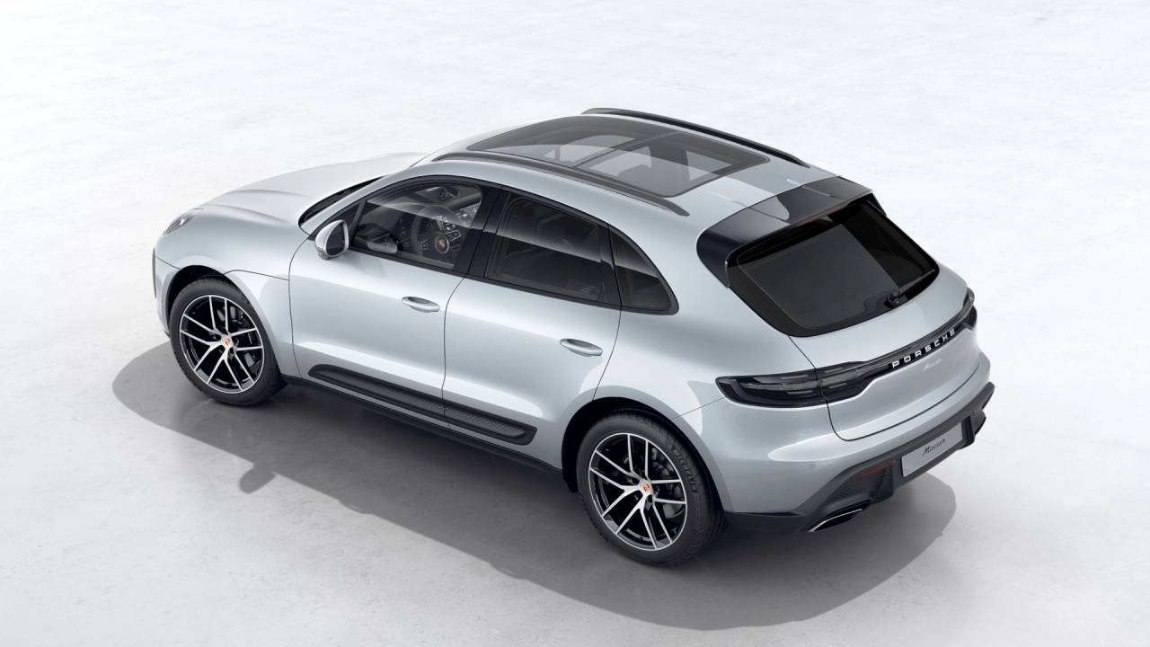 2026 Porsche Macan T photo 4