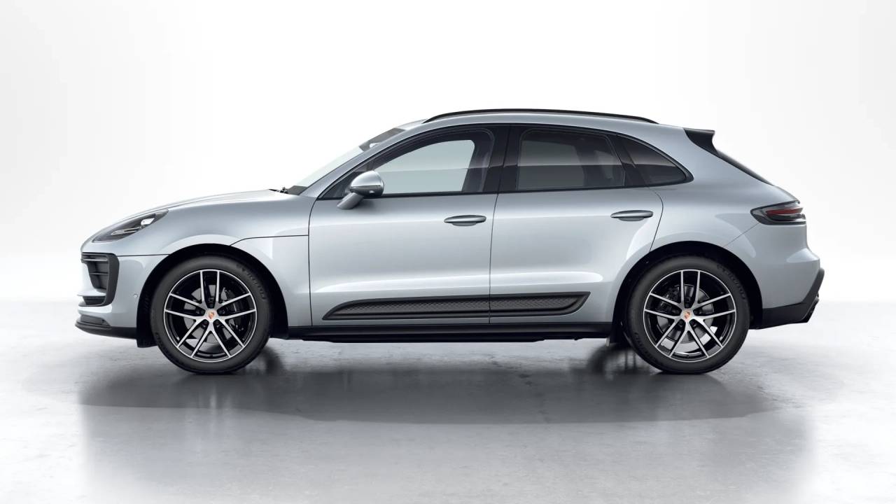 2026 Porsche Macan S photo 2