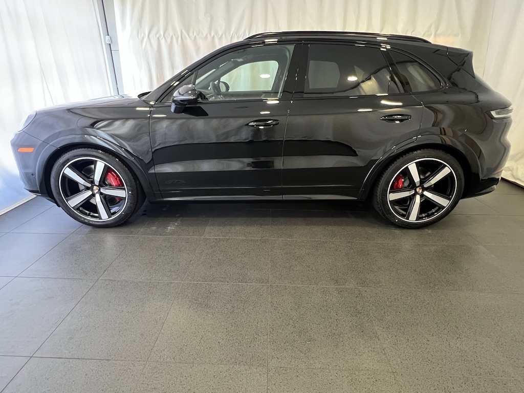 New 2026 Porsche Cayenne GTS SUV