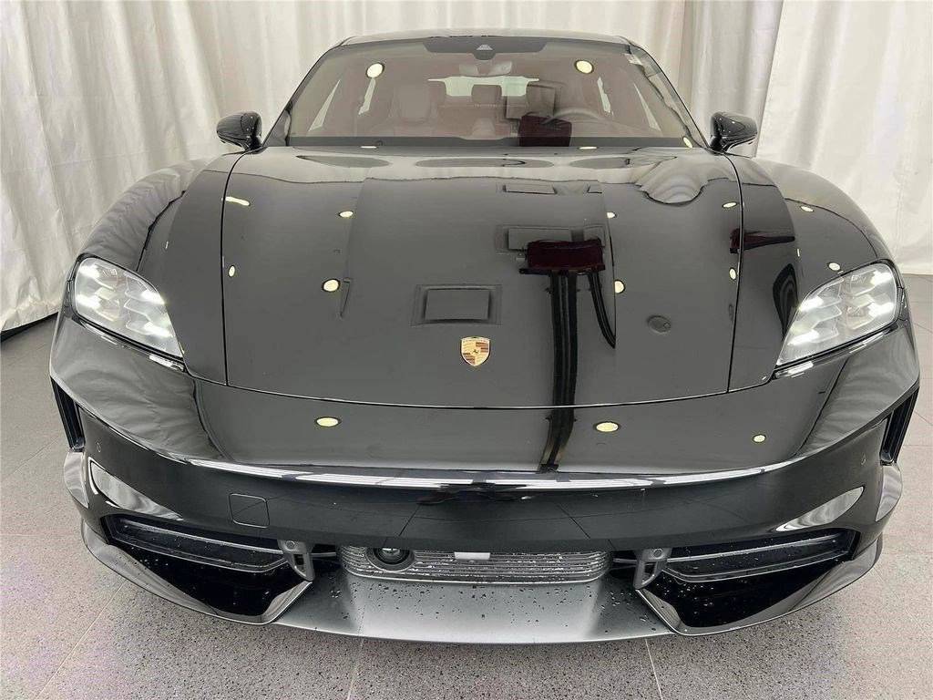 2026 Porsche Taycan GTS - Photo 6