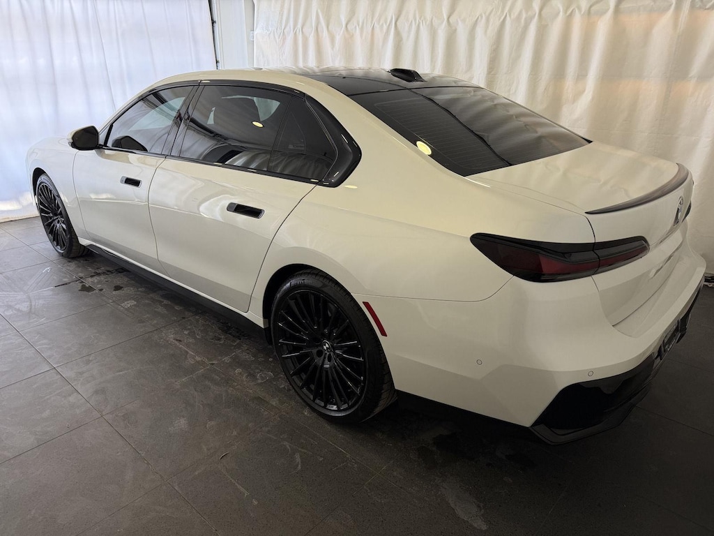 Used 2025 BMW 740i xDrive Sedan