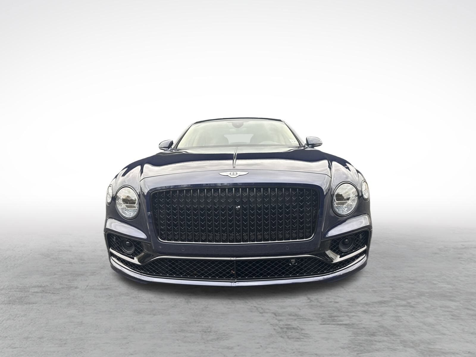 2024 Bentley Flying Spur V8 photo 2
