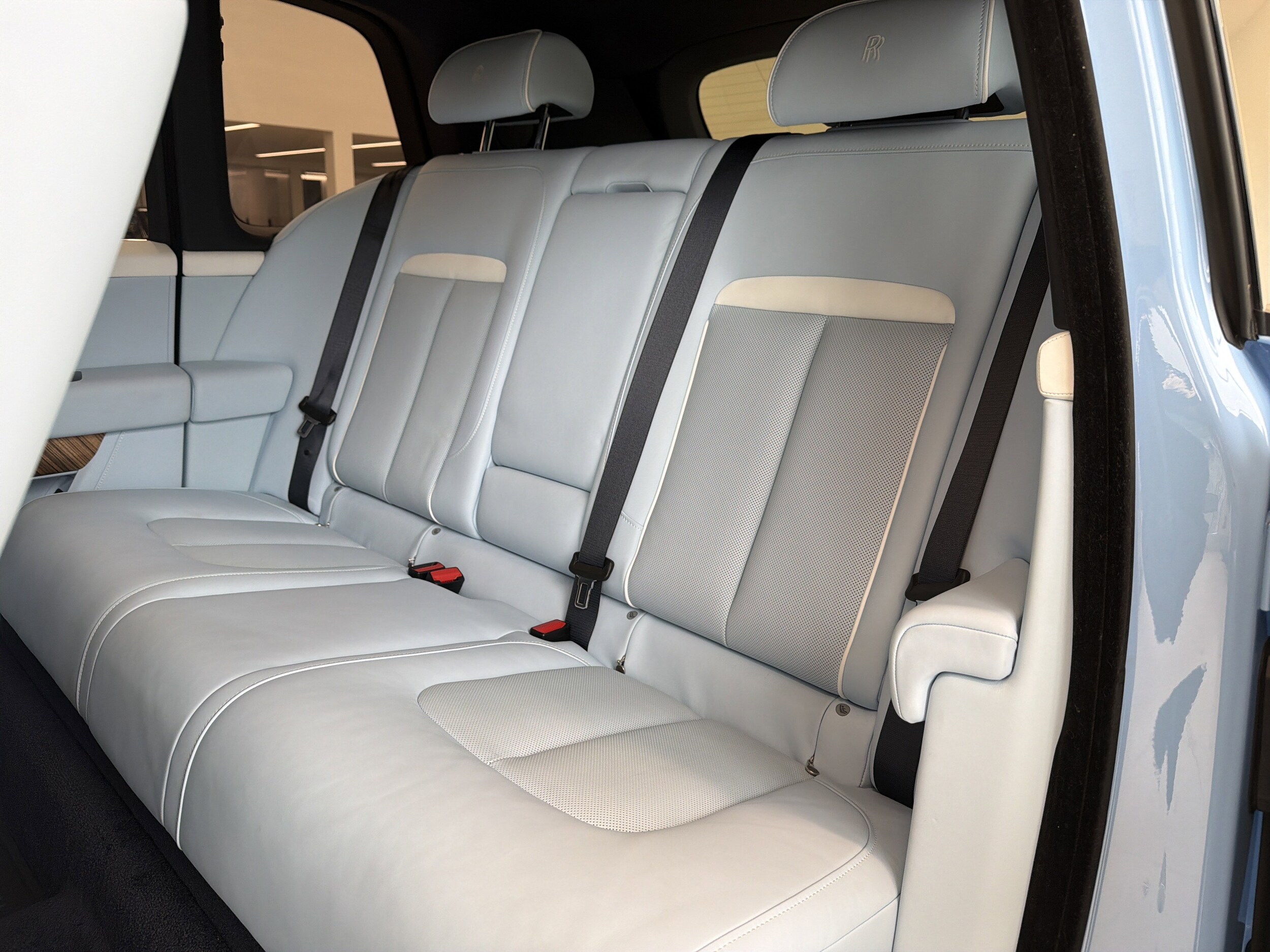 2023 Rolls-Royce Cullinan Base - Photo 25