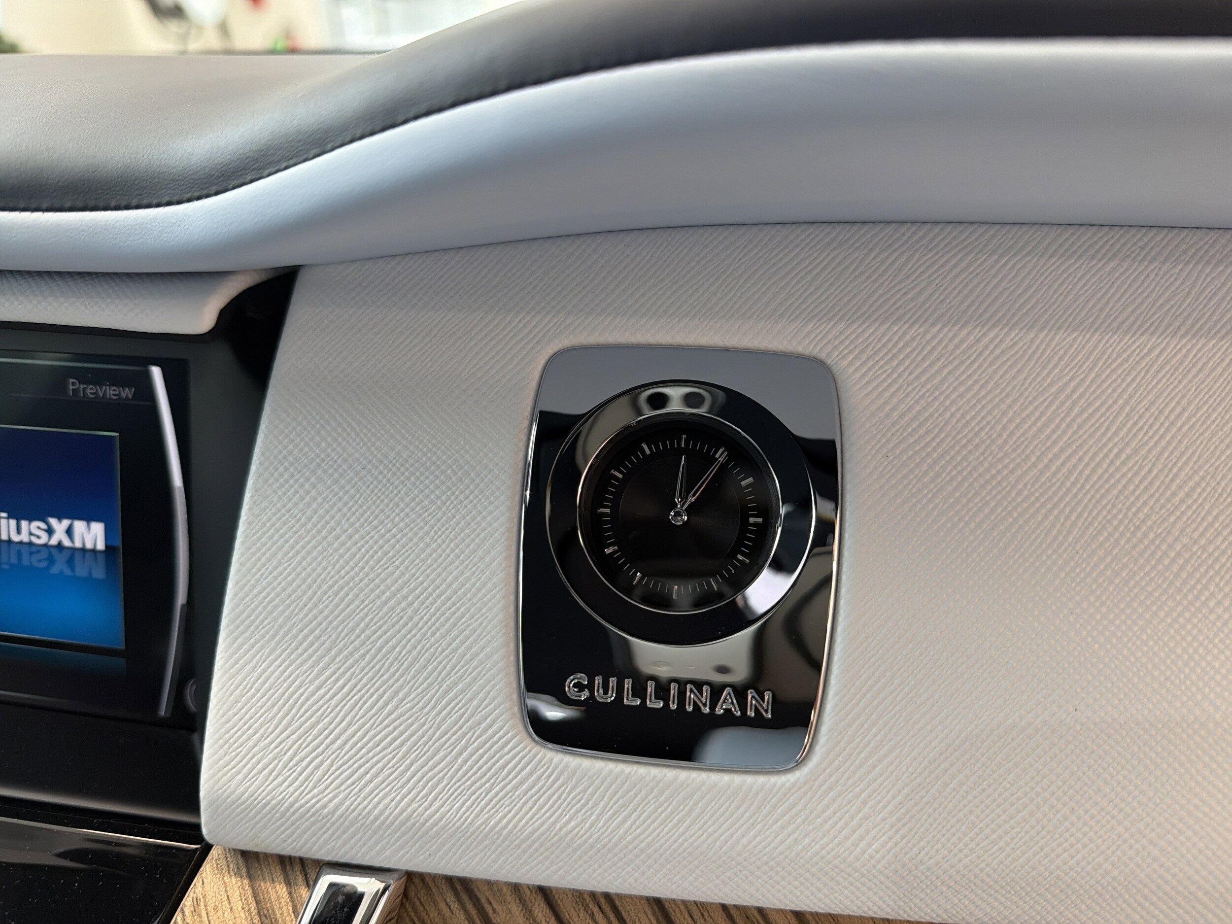 2023 Rolls-Royce Cullinan Base - Photo 41