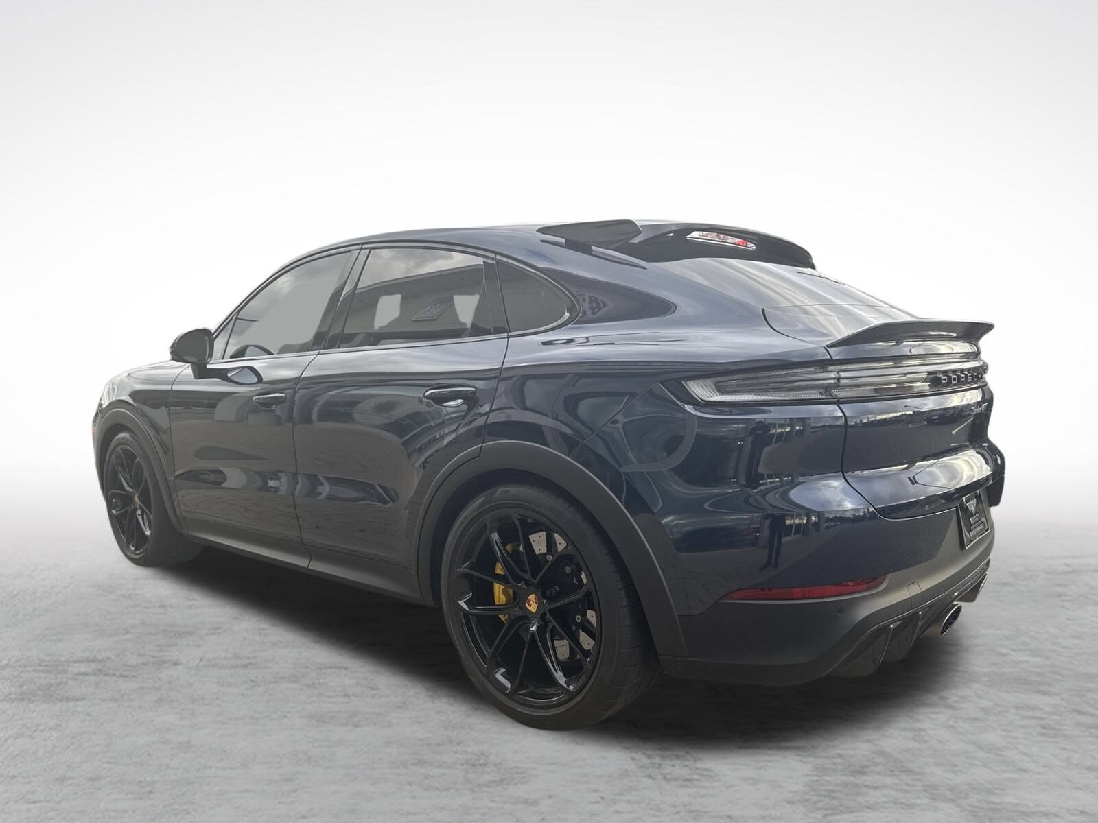 2024 Porsche Cayenne Coupe Turbo GT photo 3
