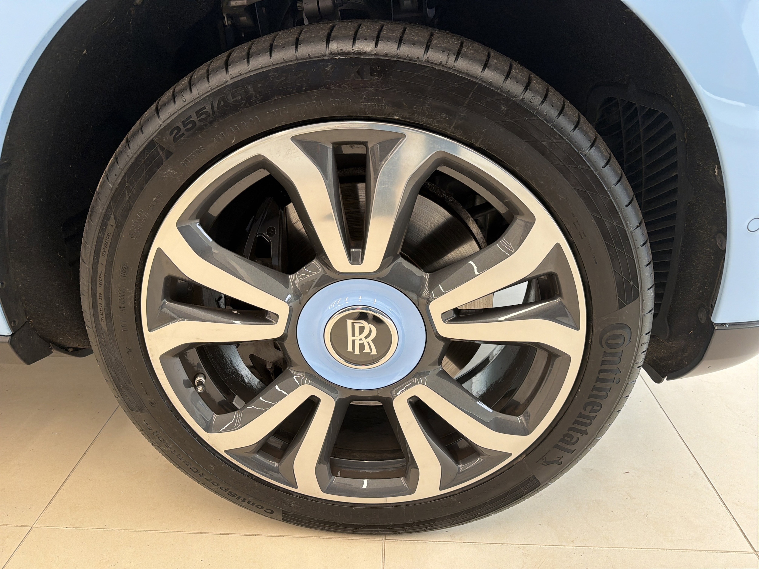 2023 Rolls-Royce Cullinan Base - Photo 30