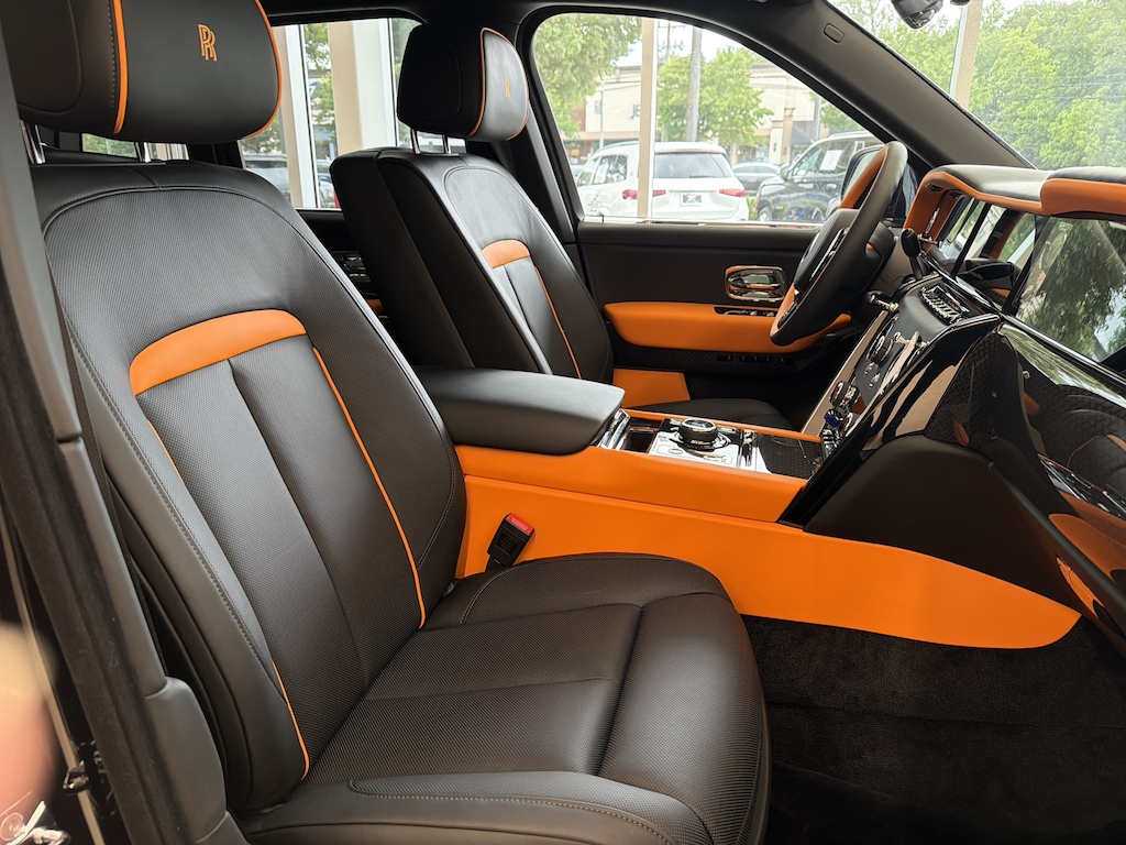 New 2026 Rolls-Royce Cullinan Black Badge SUV