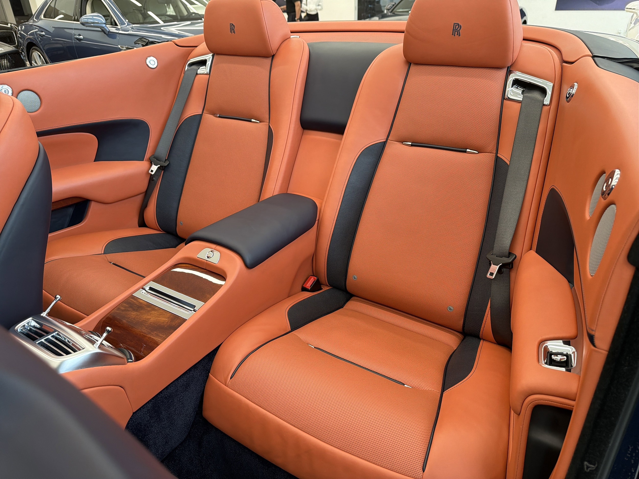 2018 Rolls-Royce Dawn Base - Photo 26