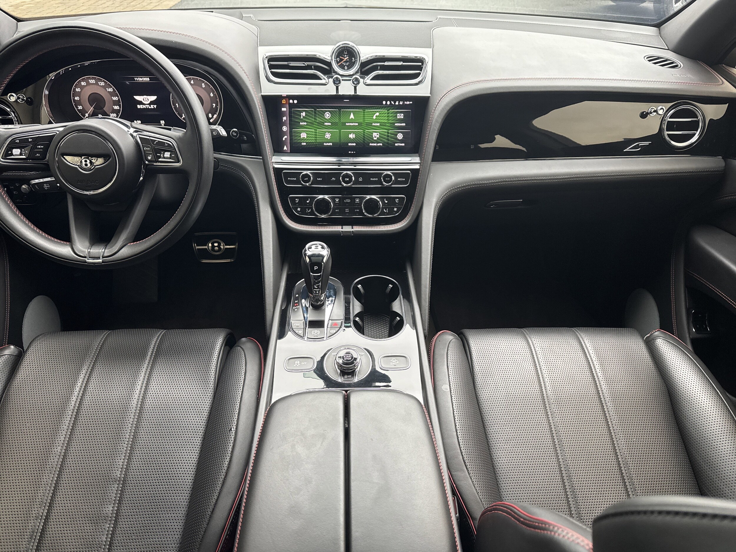 2022 Bentley Bentayga S photo 2