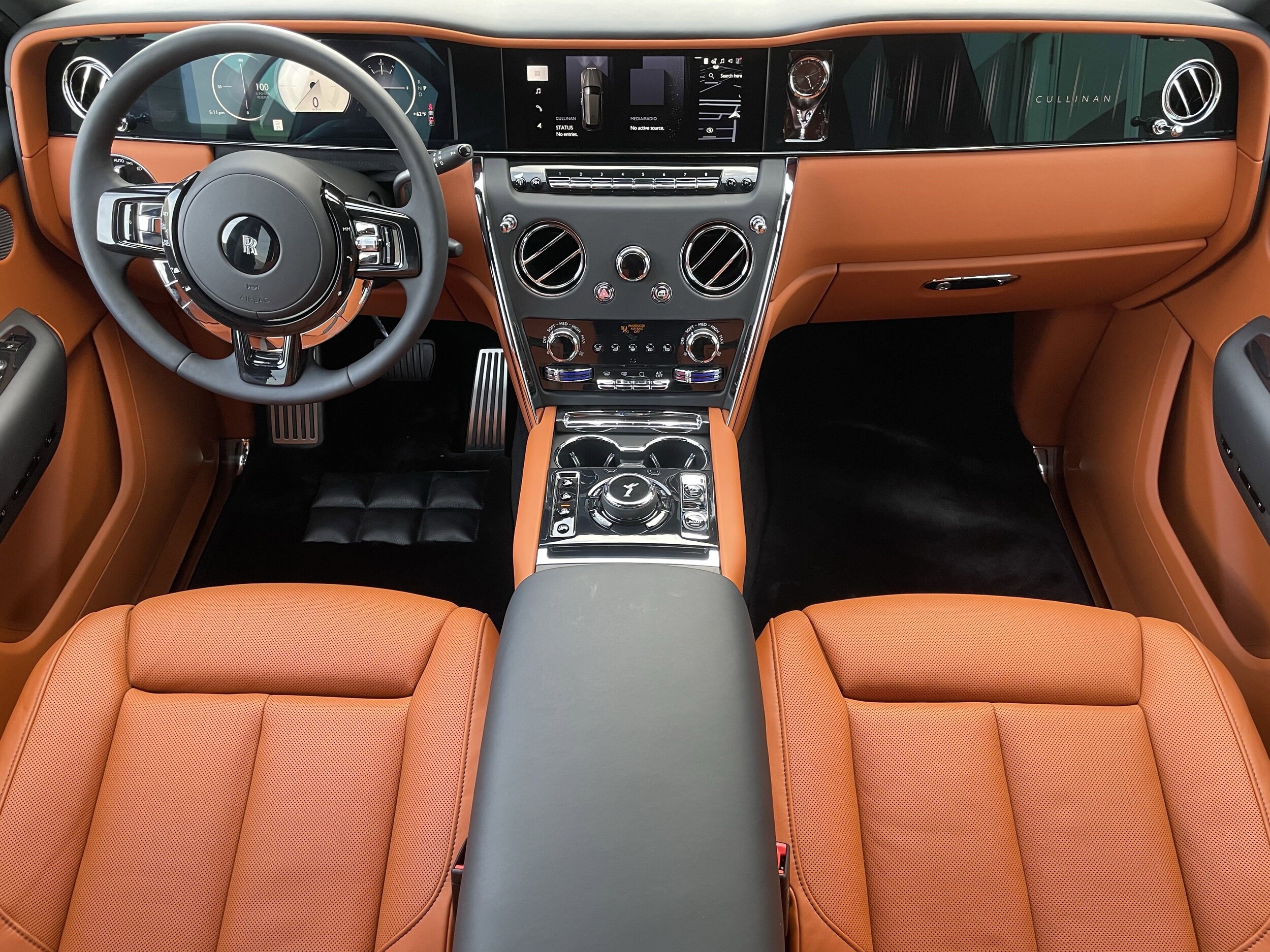 2025 Rolls Royce Cullinan RR photo 4