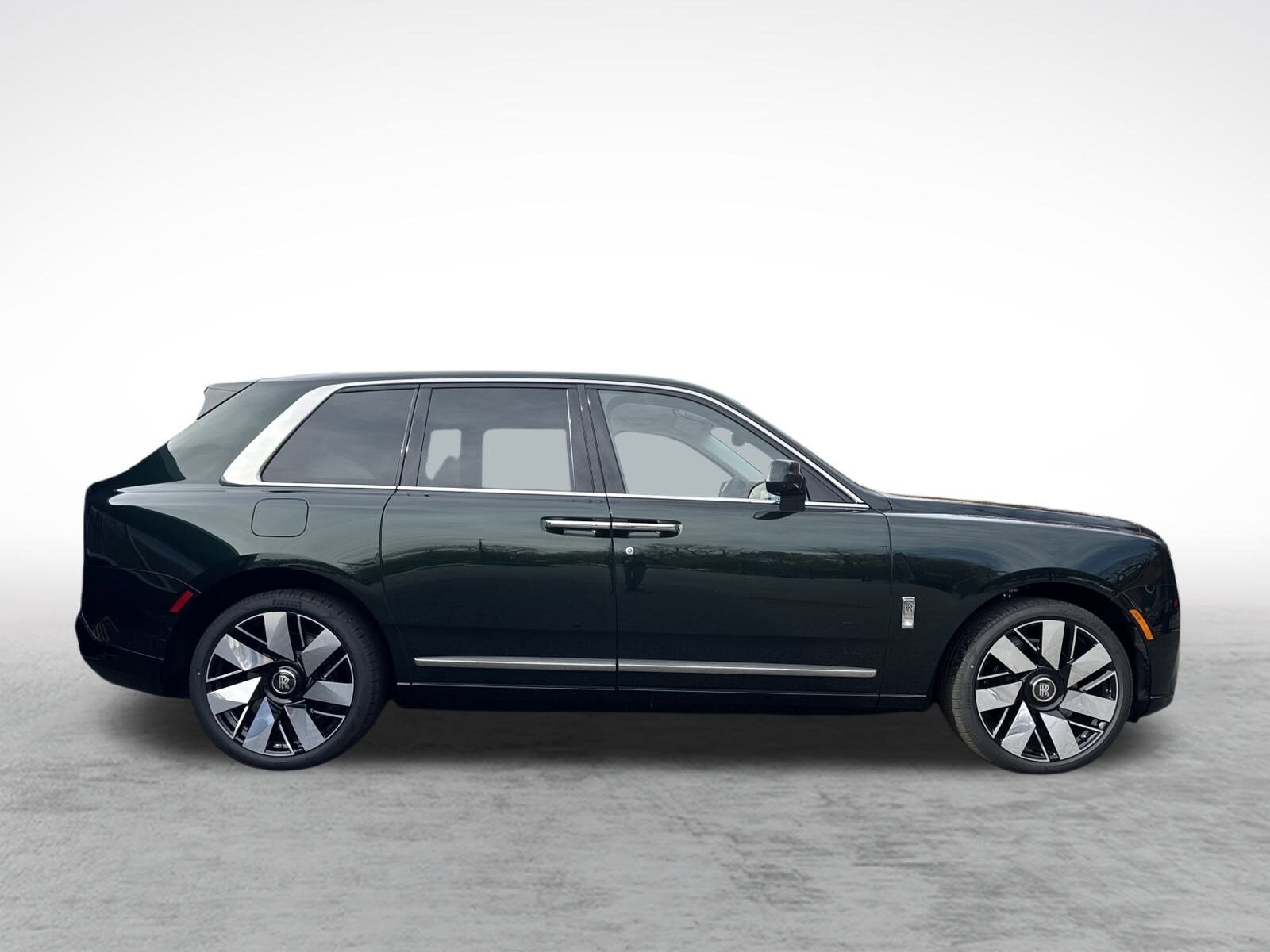 2026 Rolls Royce Cullinan RR photo 2