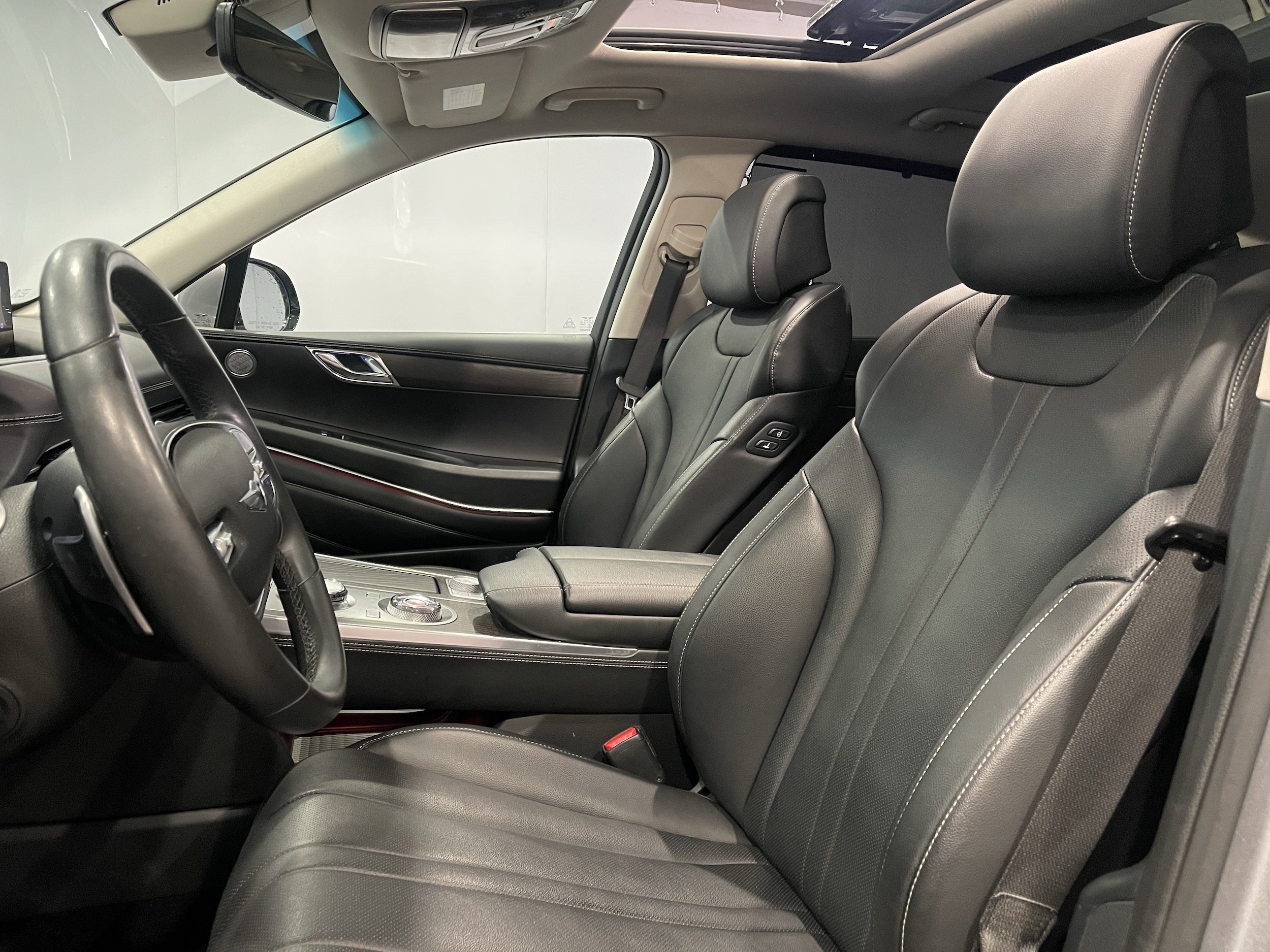2024 GENESIS GV80 Standard - Photo 14