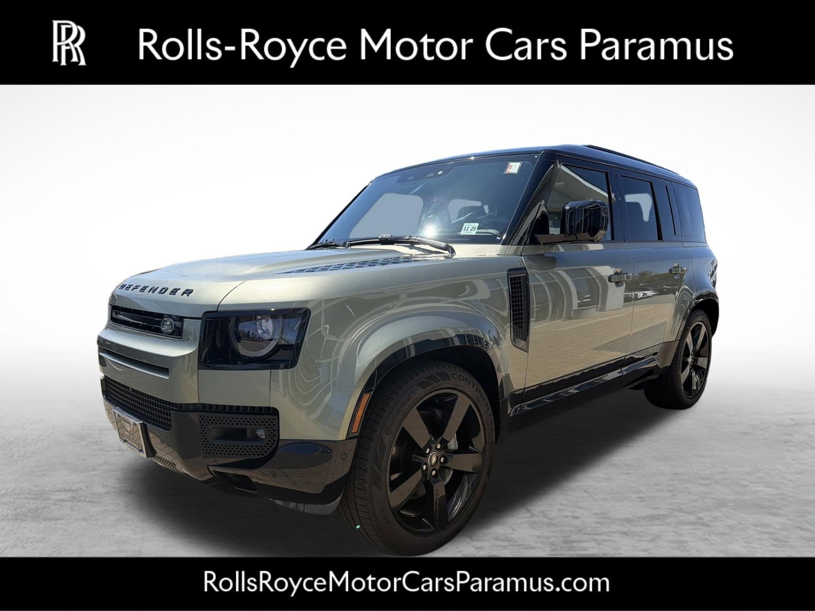 2025 Land Rover Defender X-Dynamic SE