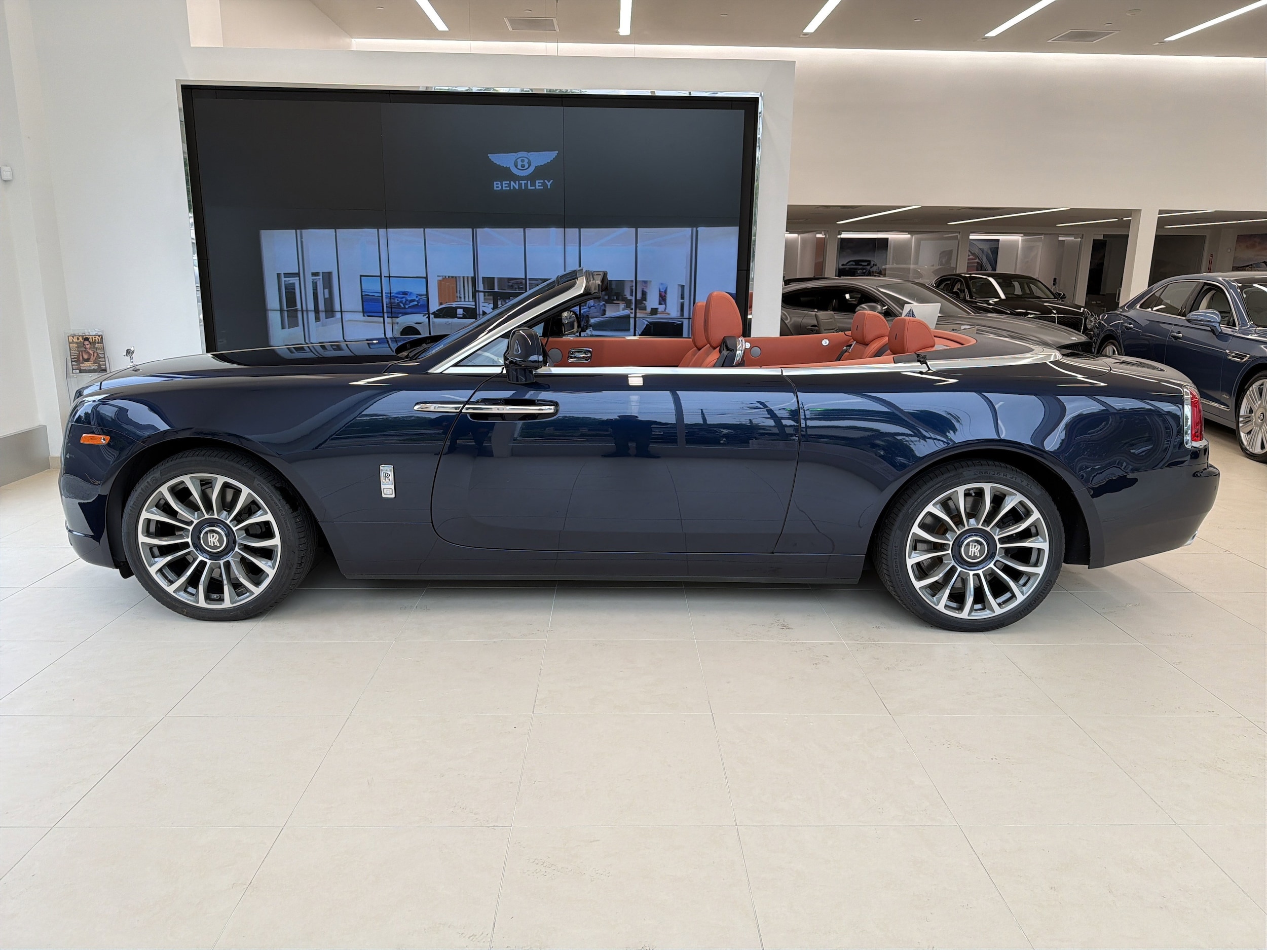 2018 Rolls-Royce Dawn Base - Photo 37