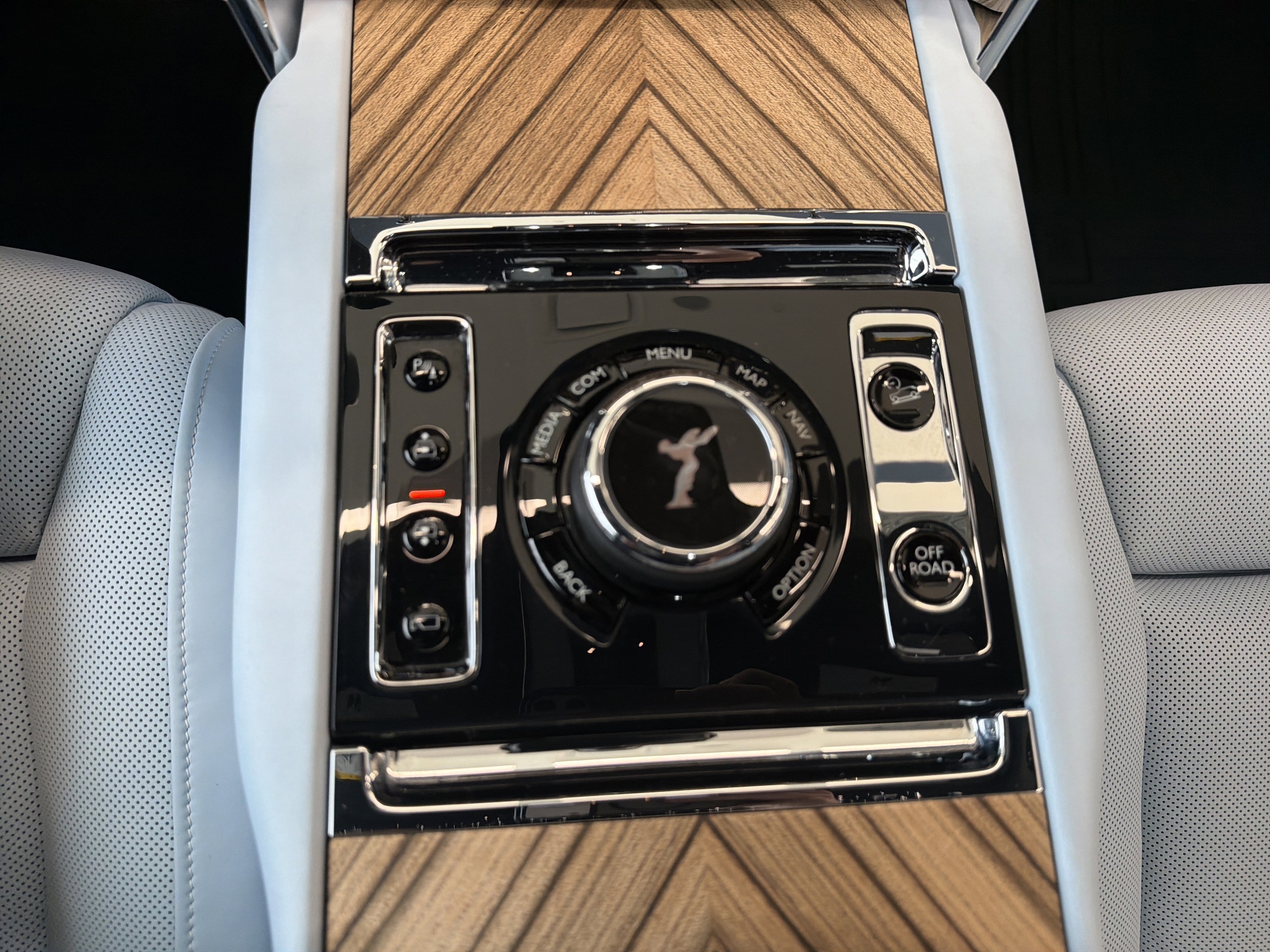 2023 Rolls-Royce Cullinan Base - Photo 16