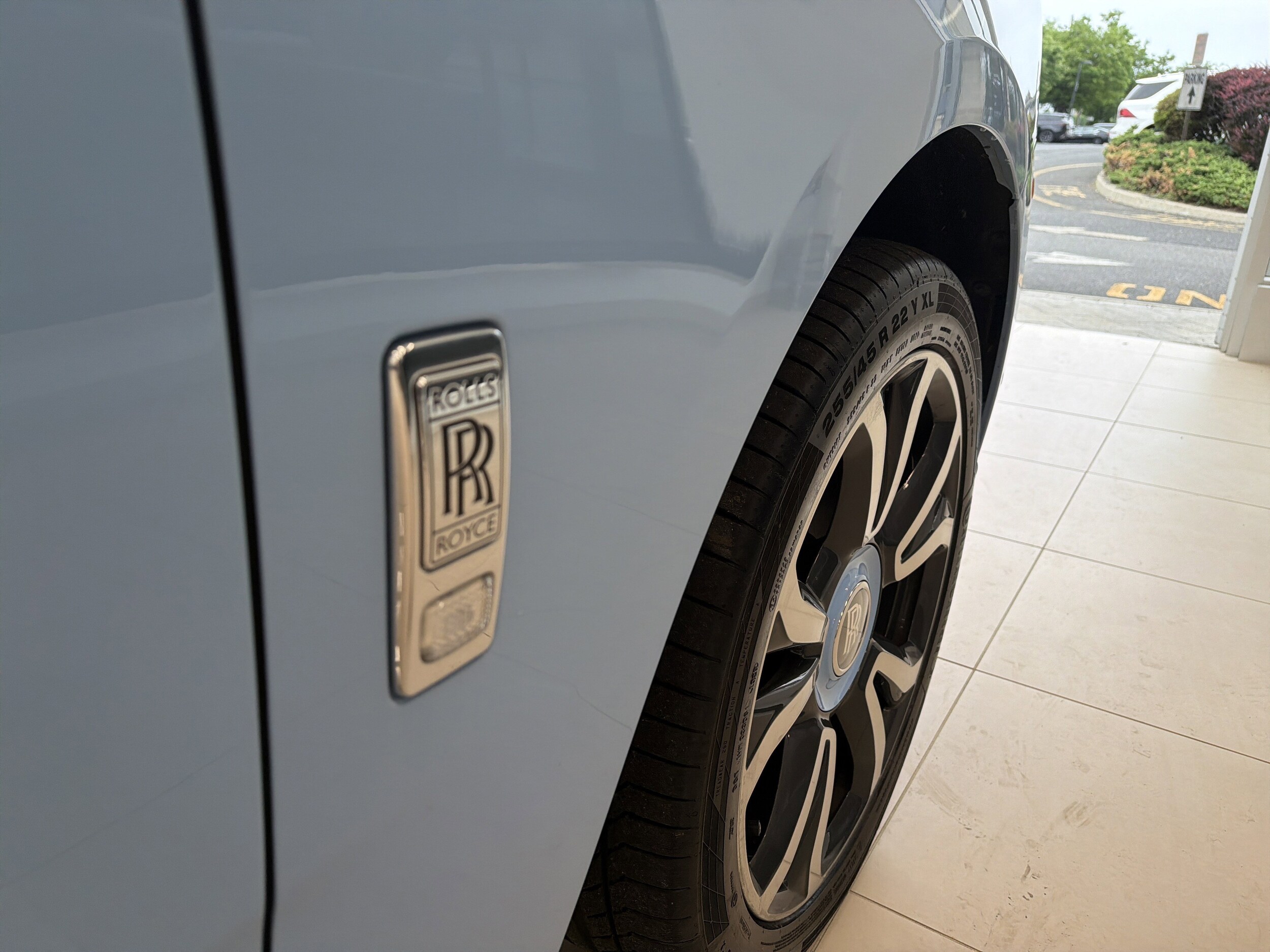 2023 Rolls-Royce Cullinan Base - Photo 34
