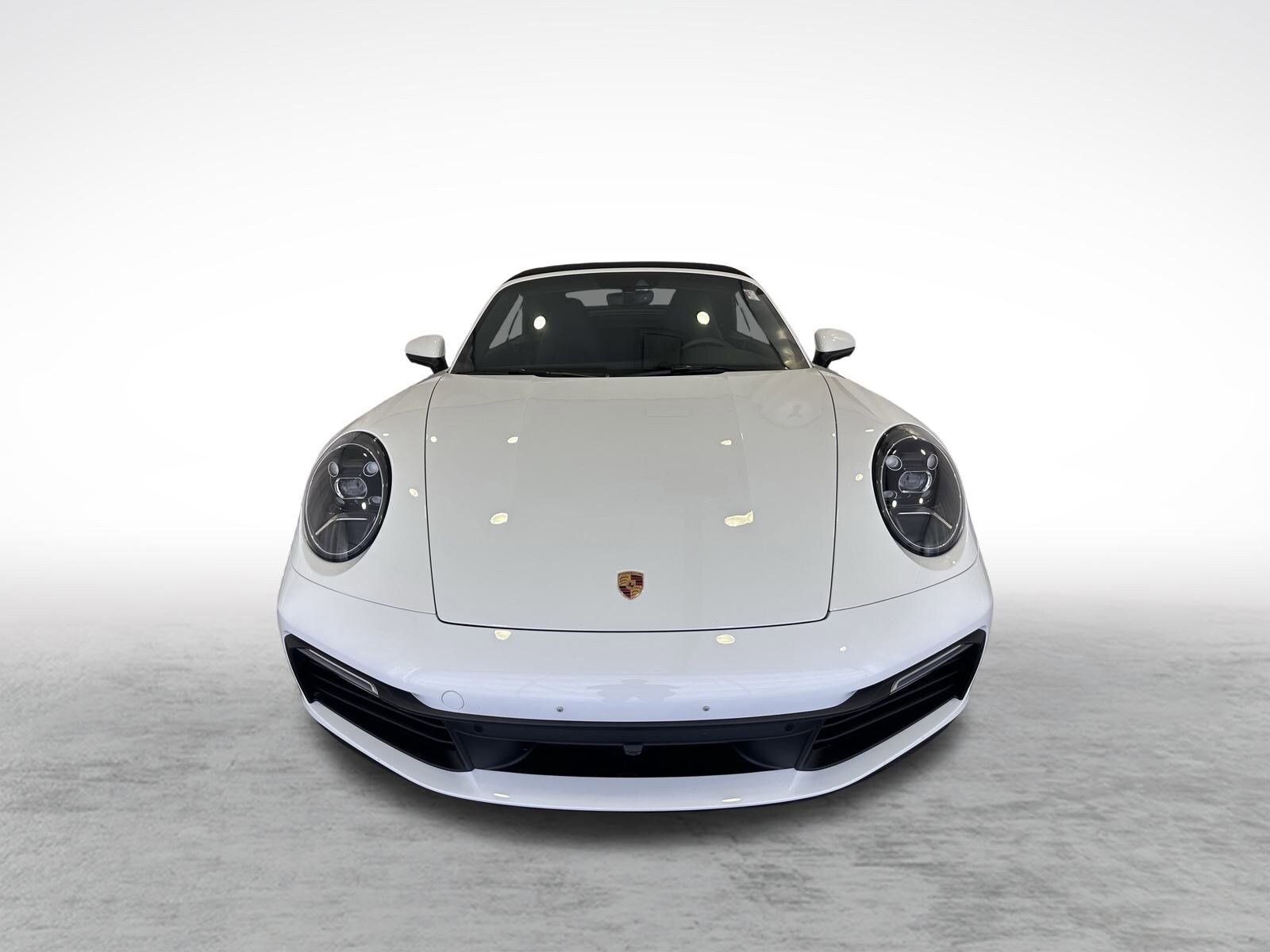 2023 Porsche 911 4 photo 2