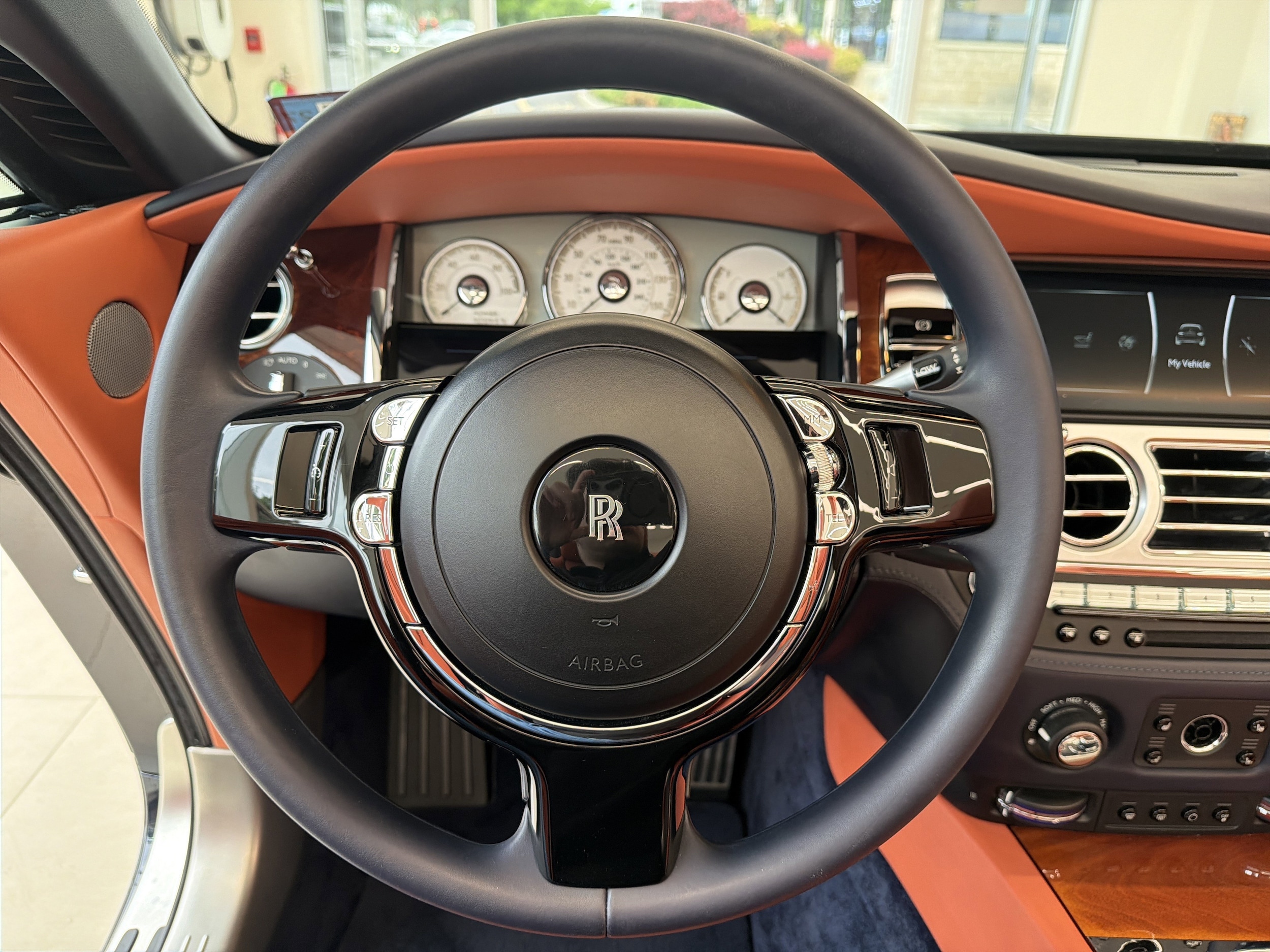 2018 Rolls-Royce Dawn Base - Photo 19