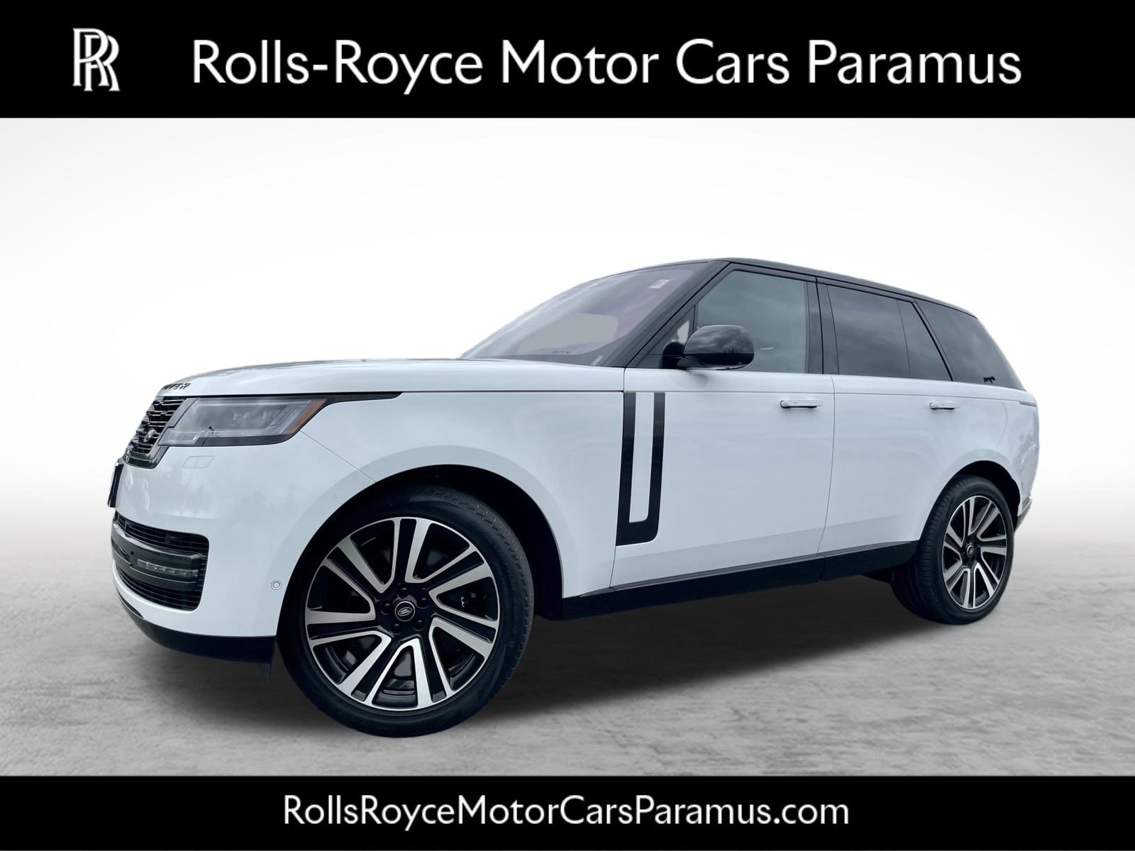 2023 Land Rover Range Rover SE's photo