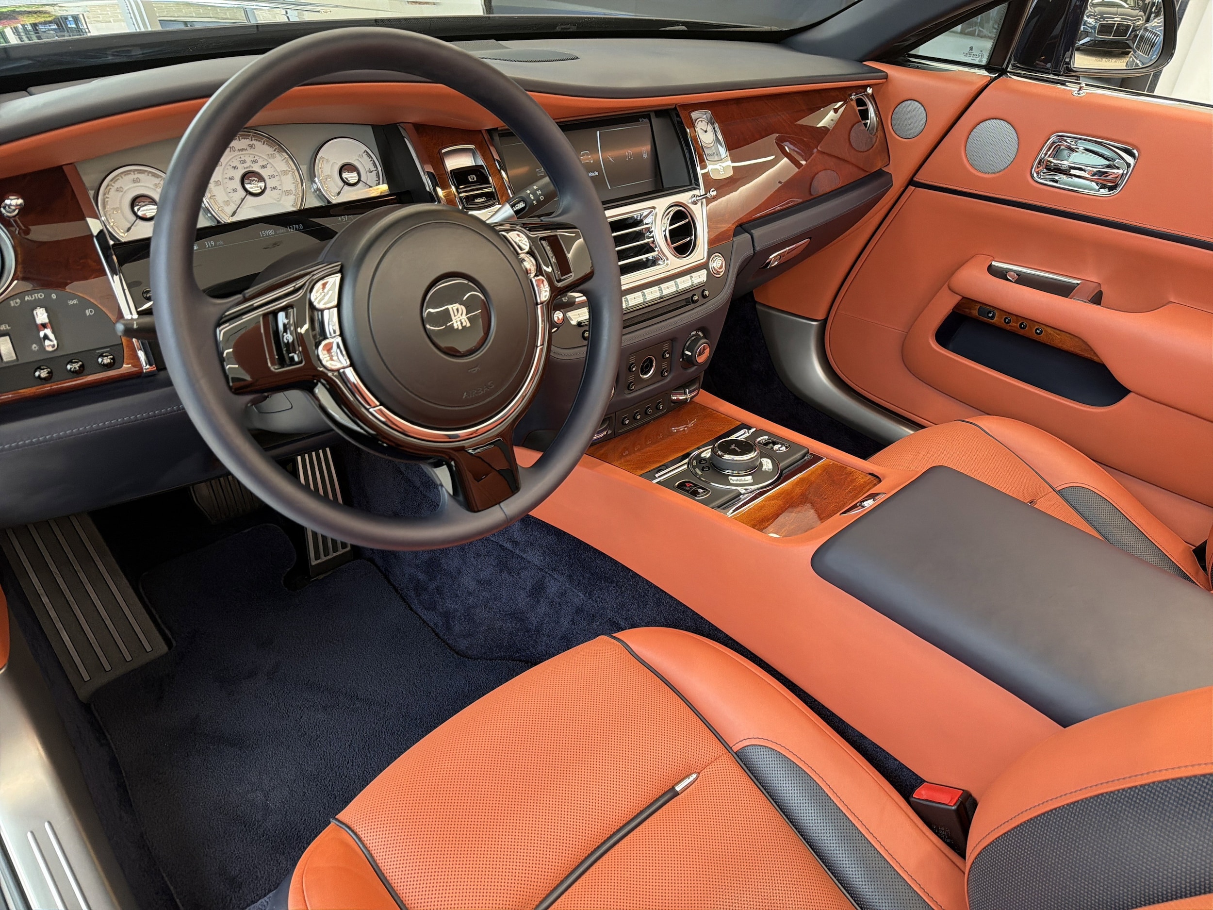 2018 Rolls-Royce Dawn Base - Photo 8