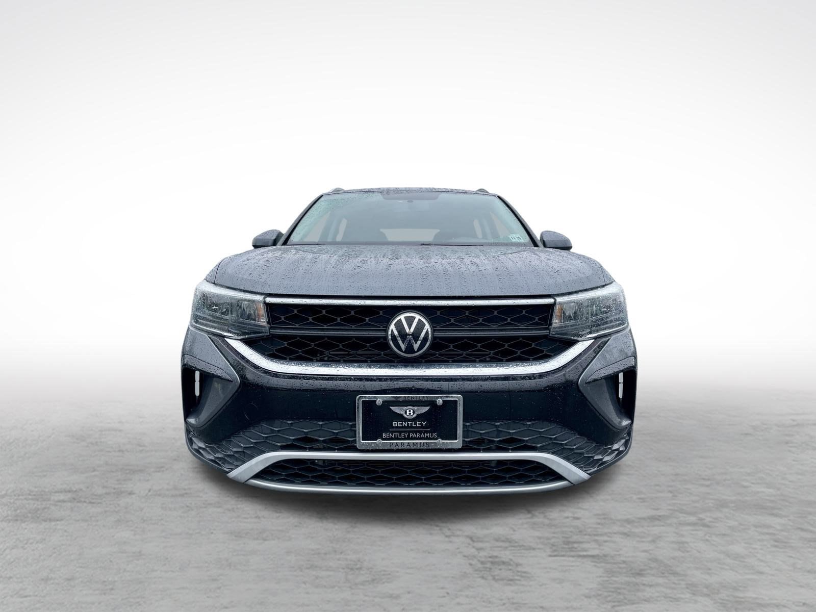 Used 2022 Volkswagen Taos SE with VIN 3VVWX7B27NM036867 for sale in Paramus, NJ