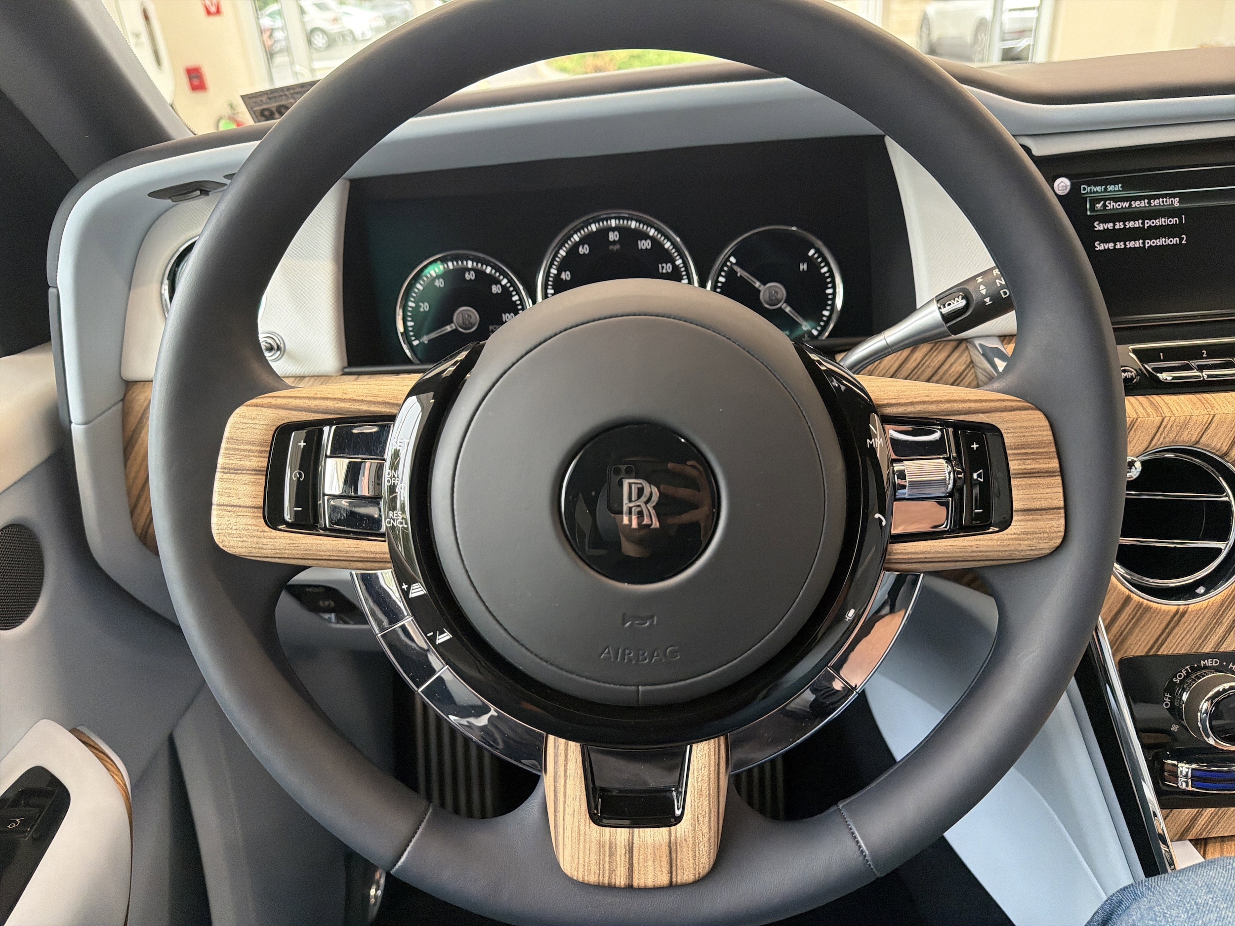 2023 Rolls-Royce Cullinan Base - Photo 18