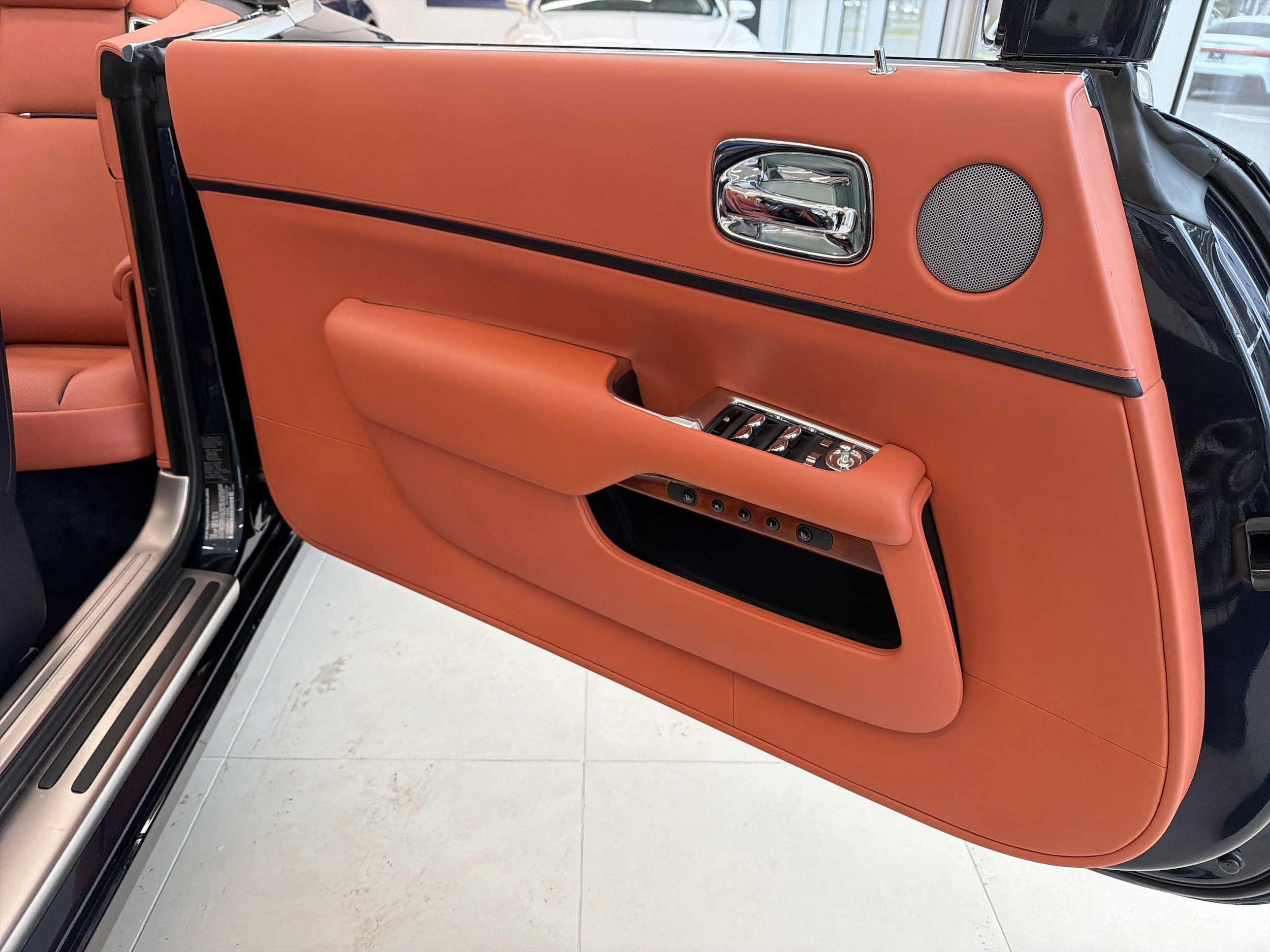 2018 Rolls-Royce Dawn Base - Photo 15
