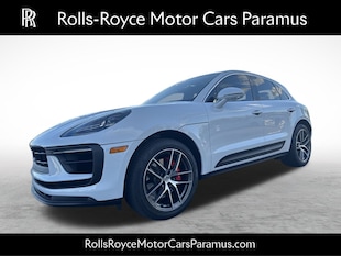 2022 Porsche Macan S SUV