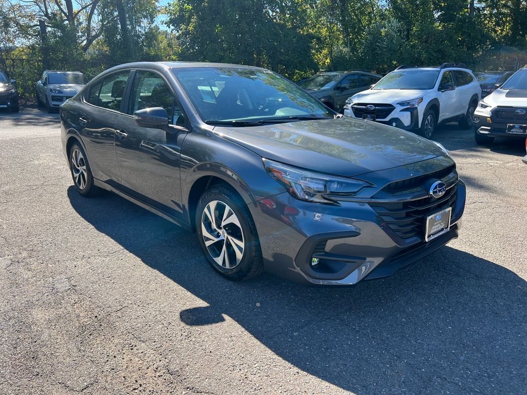 2025 Subaru Legacy Premium photo 3