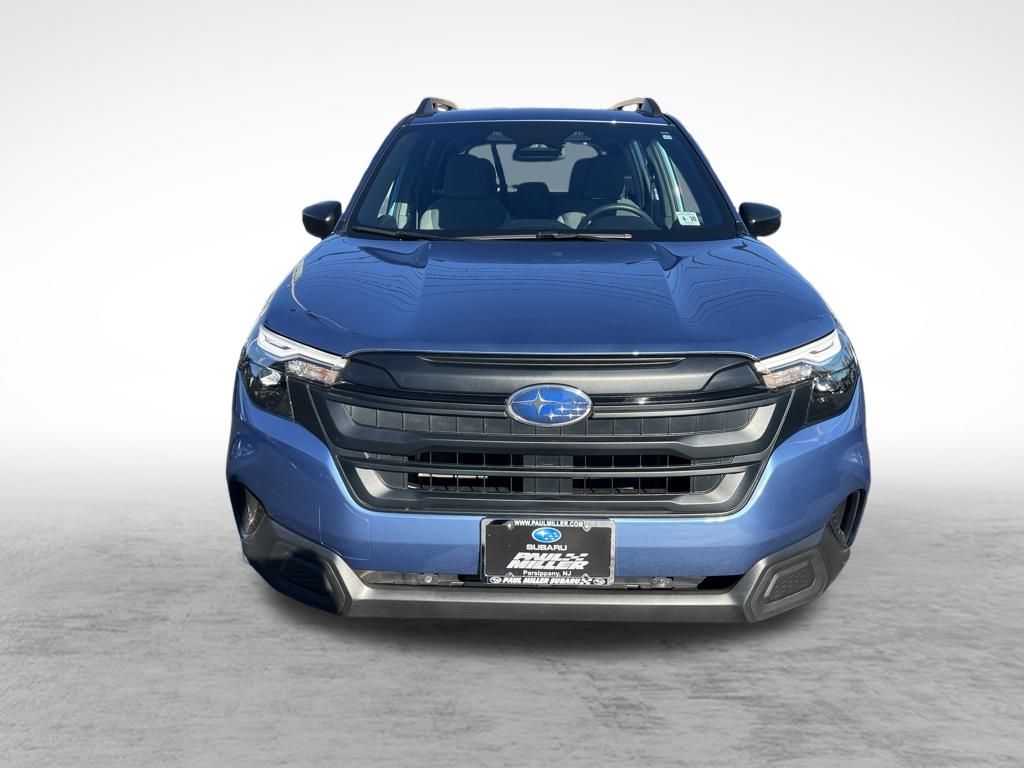 2025 Subaru Forester Base photo 2