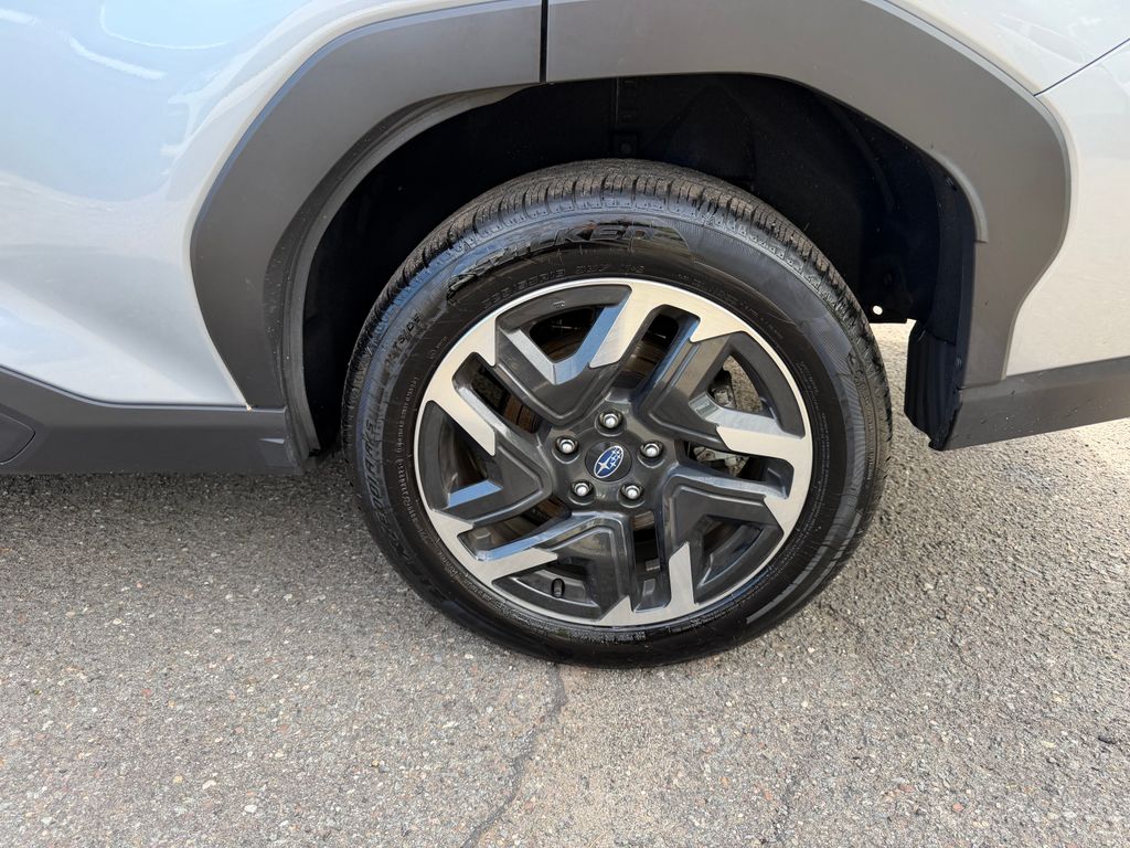 2025 Subaru Forester Premium - Photo 11