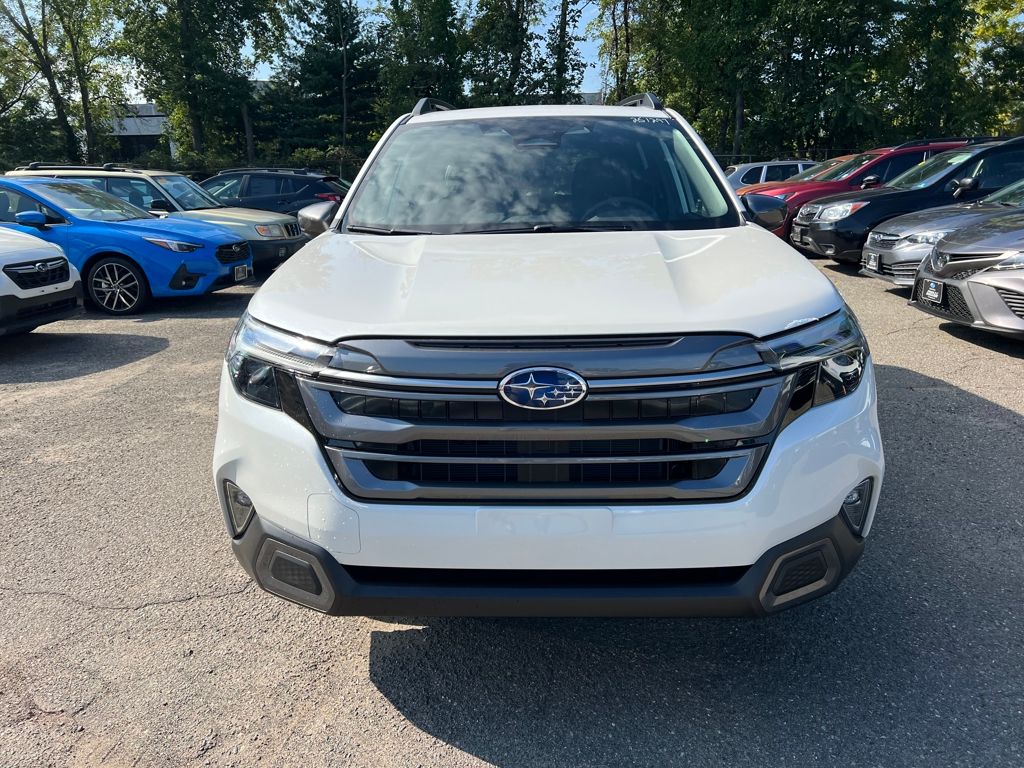 2025 Subaru Forester Limited photo 2