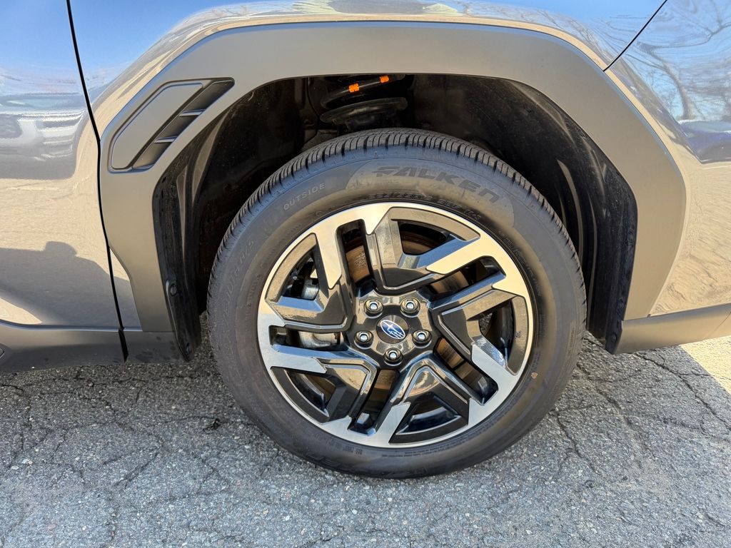 2025 Subaru Forester Premium - Photo 12