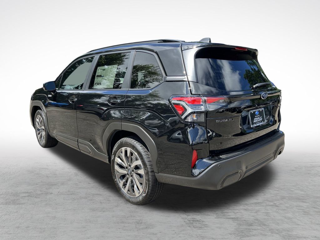 2025 Subaru Forester Touring photo 2