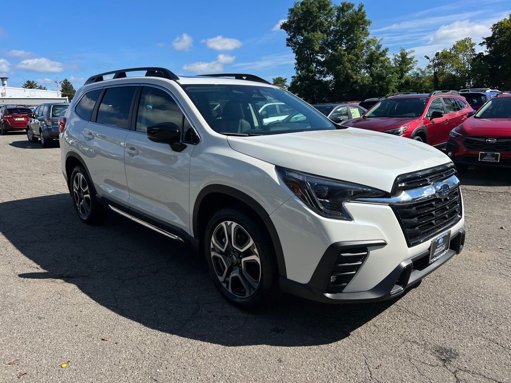 2025 Subaru Ascent Limited photo 3