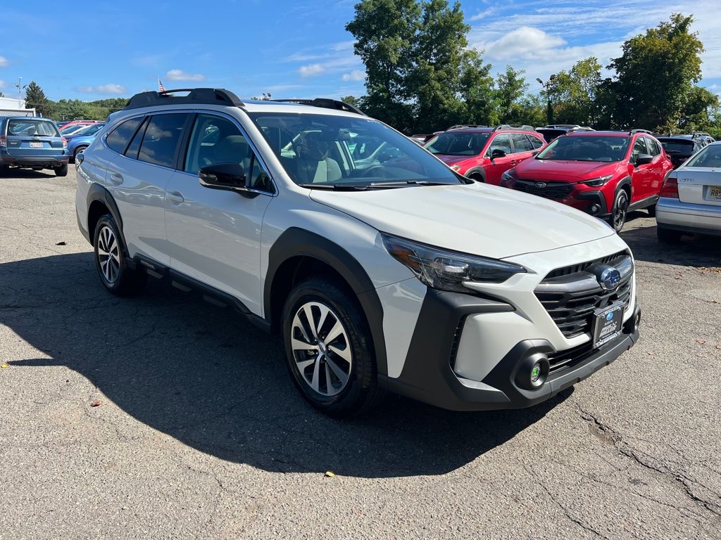 2025 Subaru Outback Premium photo 2