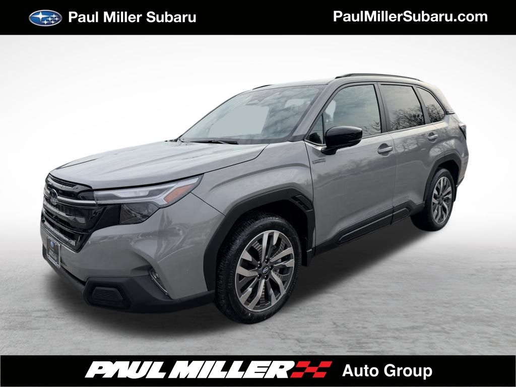 2025 Subaru Forester Touring's photo