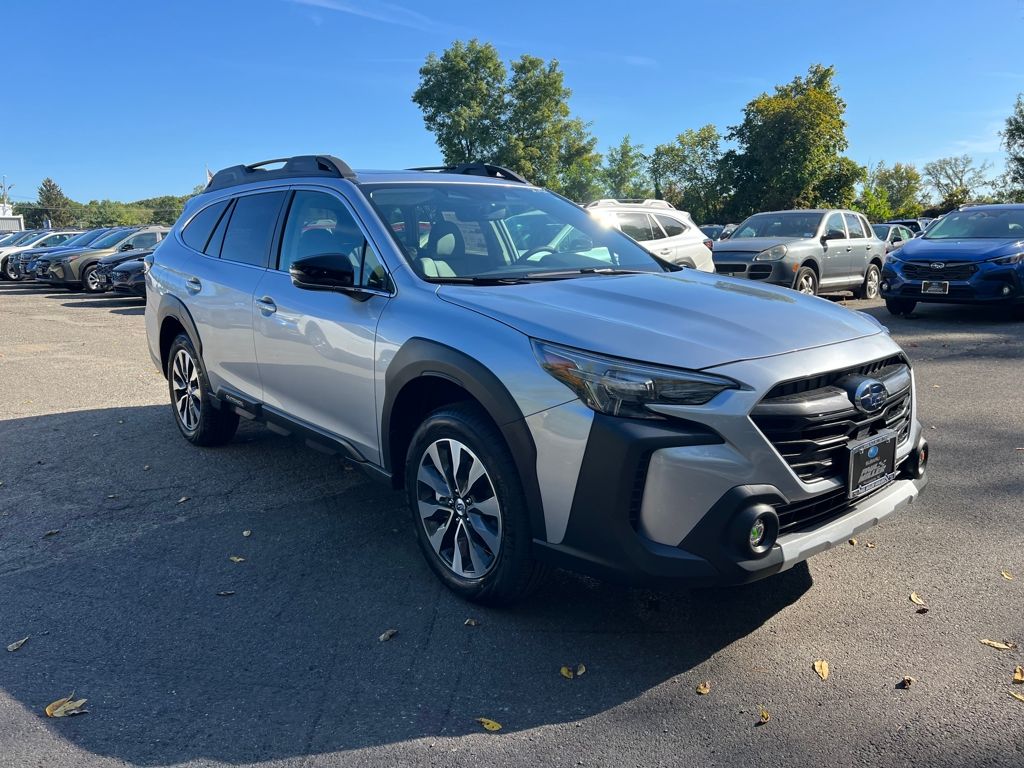 2025 Subaru Outback Limited photo 3