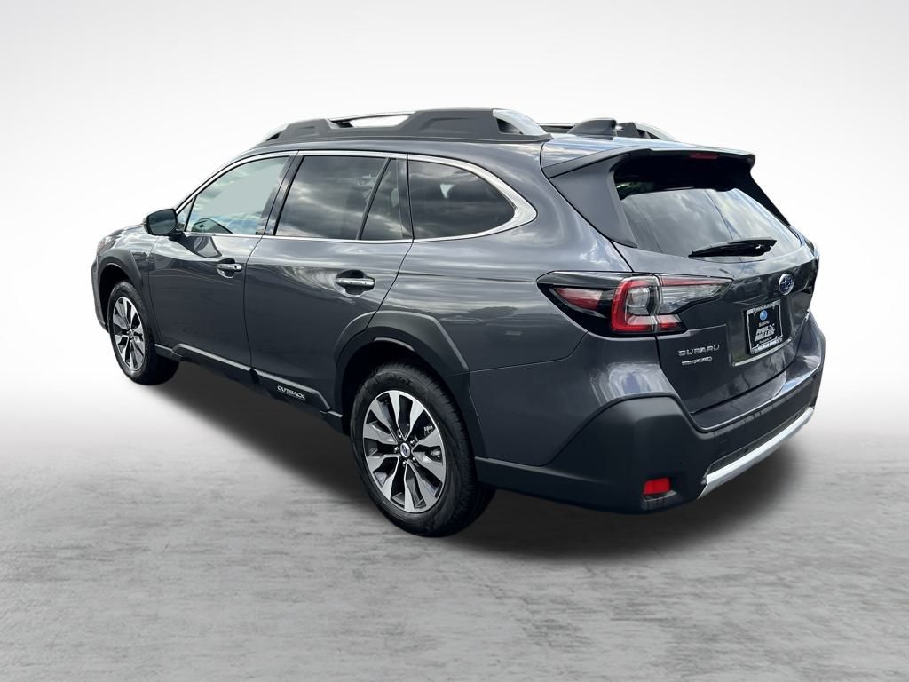 2025 Subaru Outback Touring XT photo 4