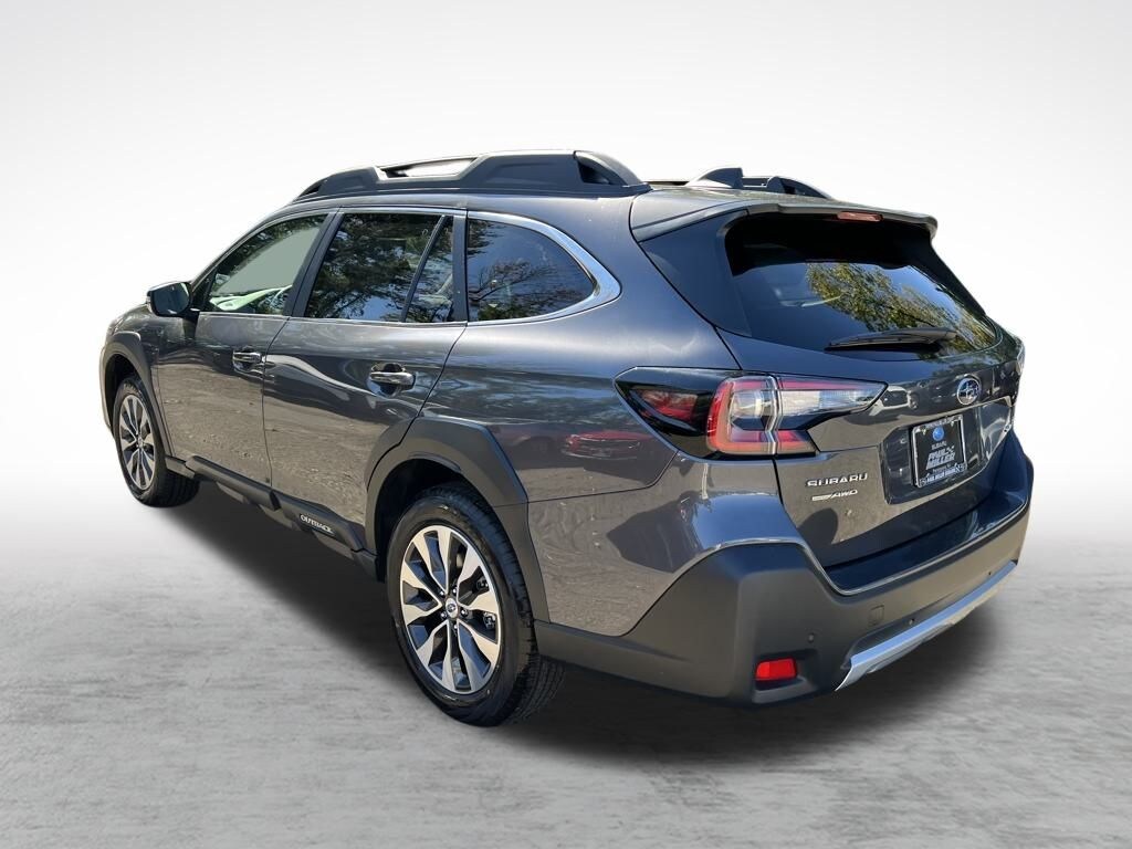 New 2025 Subaru Outback Limited SUV