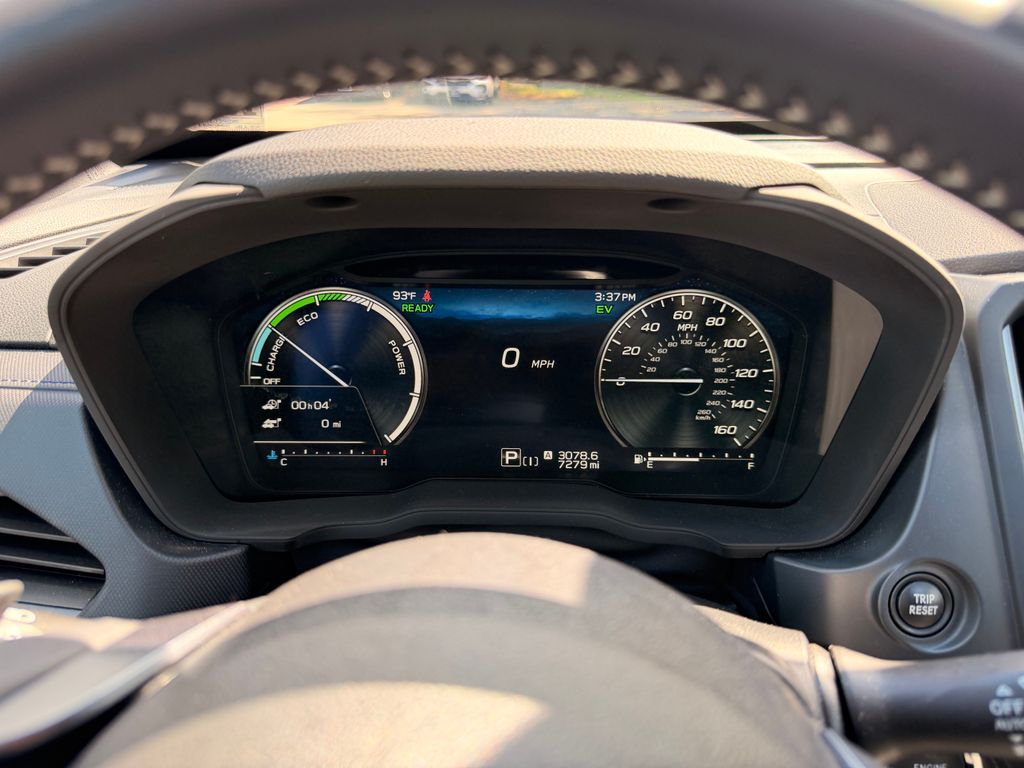 2025 Subaru Forester Limited - Photo 24