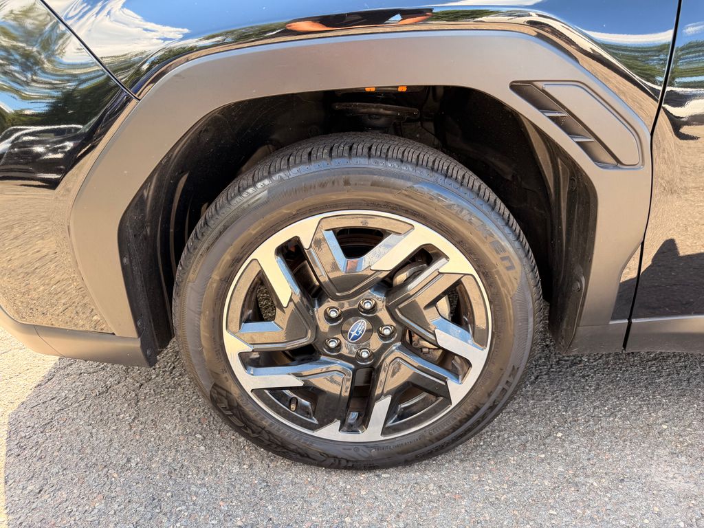 2025 Subaru Forester Limited - Photo 10