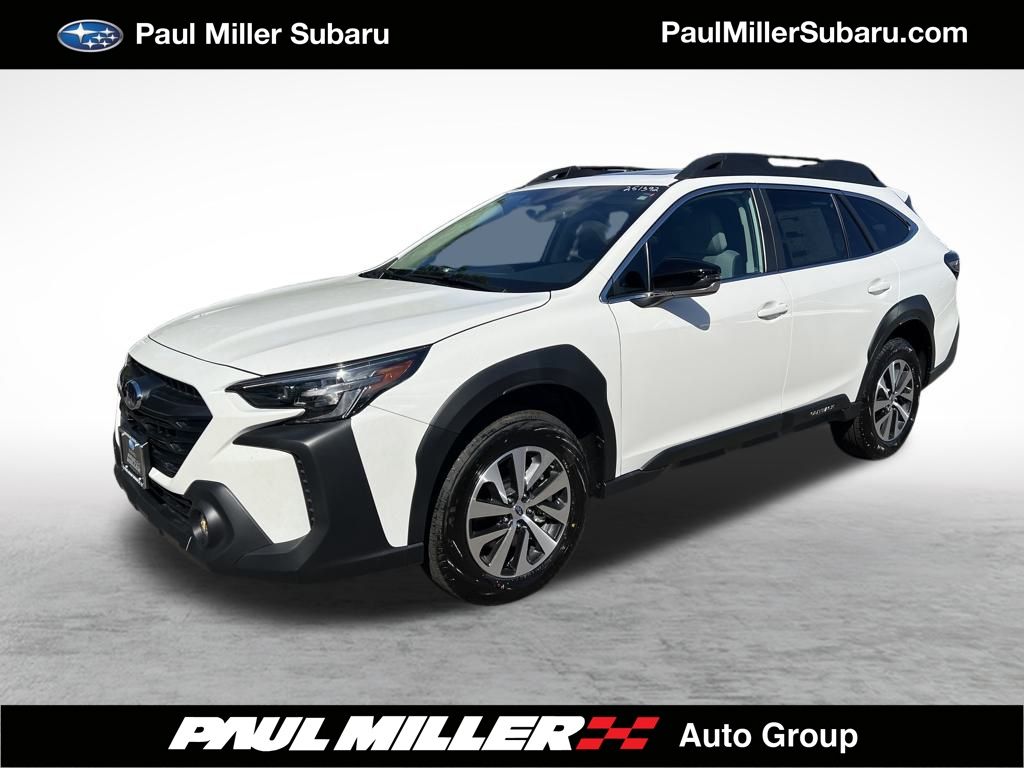 2025 Subaru Outback Premium's photo