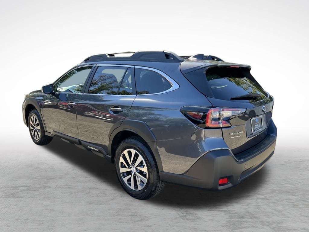 New 2025 Subaru Outback Premium SUV