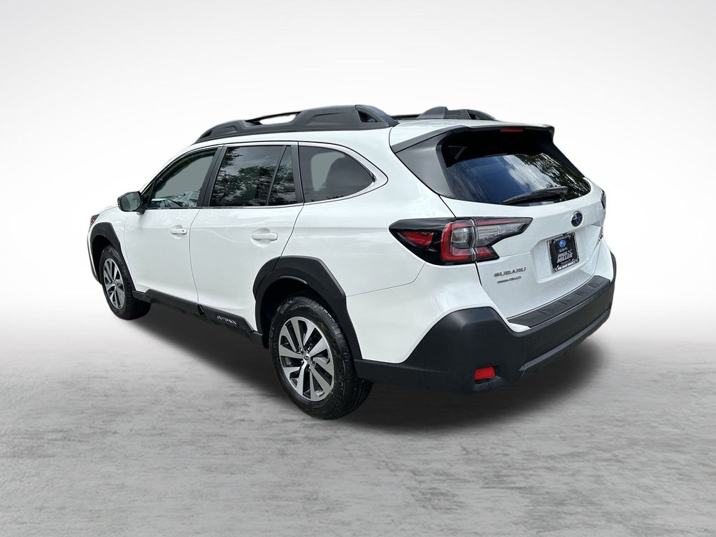 2025 Subaru Outback Premium photo 4