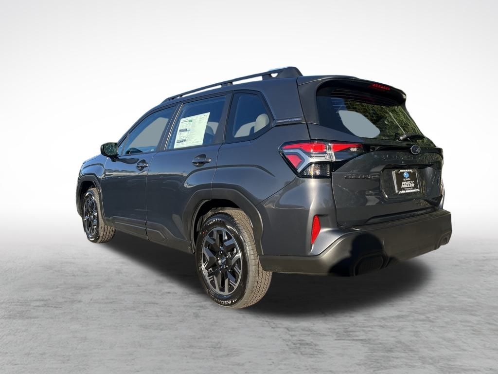 2025 Subaru Forester Base photo 4