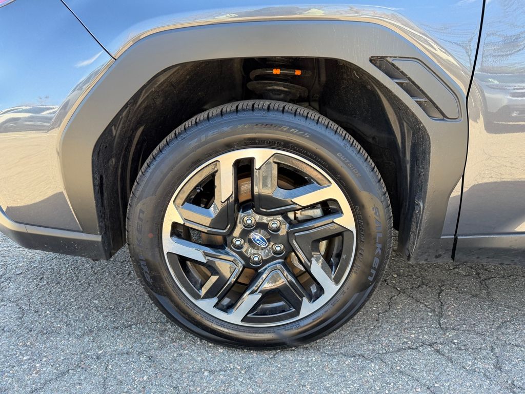 2025 Subaru Forester Premium - Photo 11