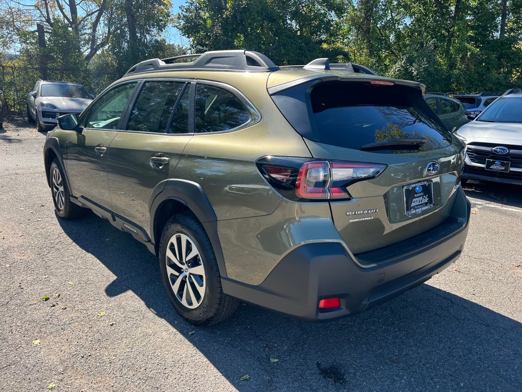 2025 Subaru Outback Premium photo 4